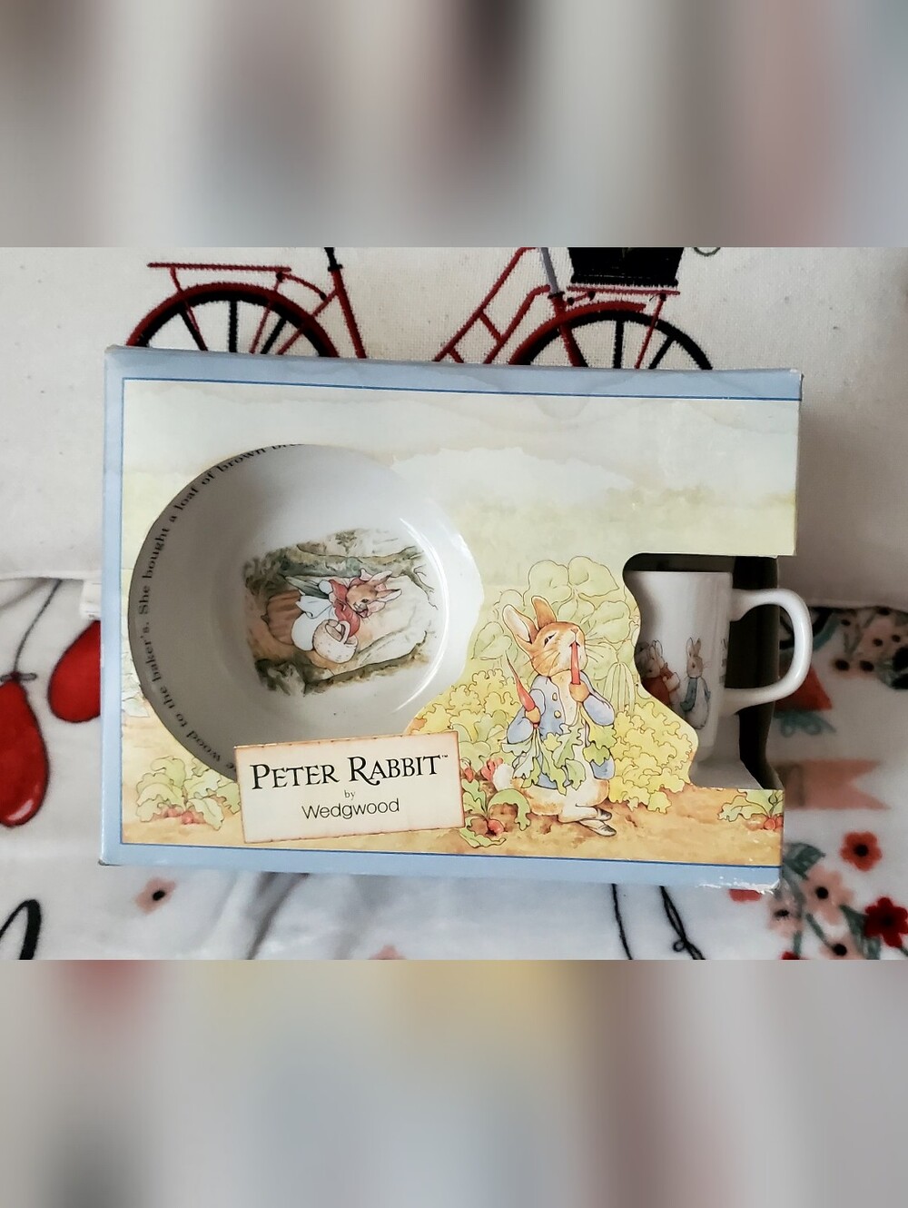 Peter Rabbit 3 Piece Set Mug, Plate, Oatmeal Bowl. Made In England VINTAGE 1991